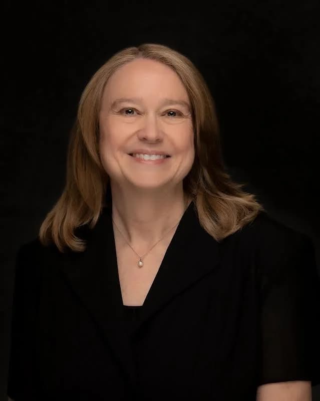 Dana Wichterman headshot